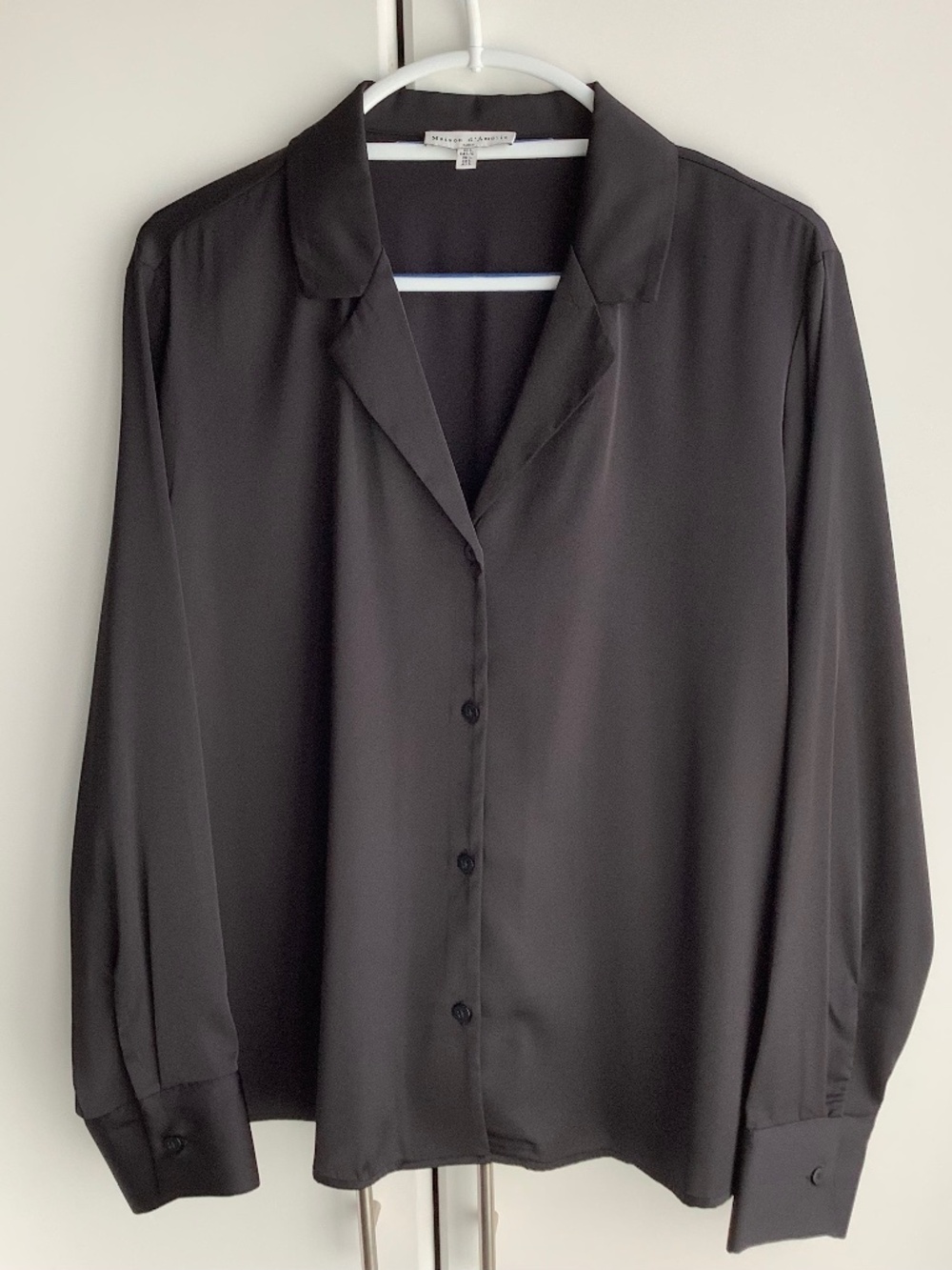 Maison d’Amelie Black Button Front Blouse Size L